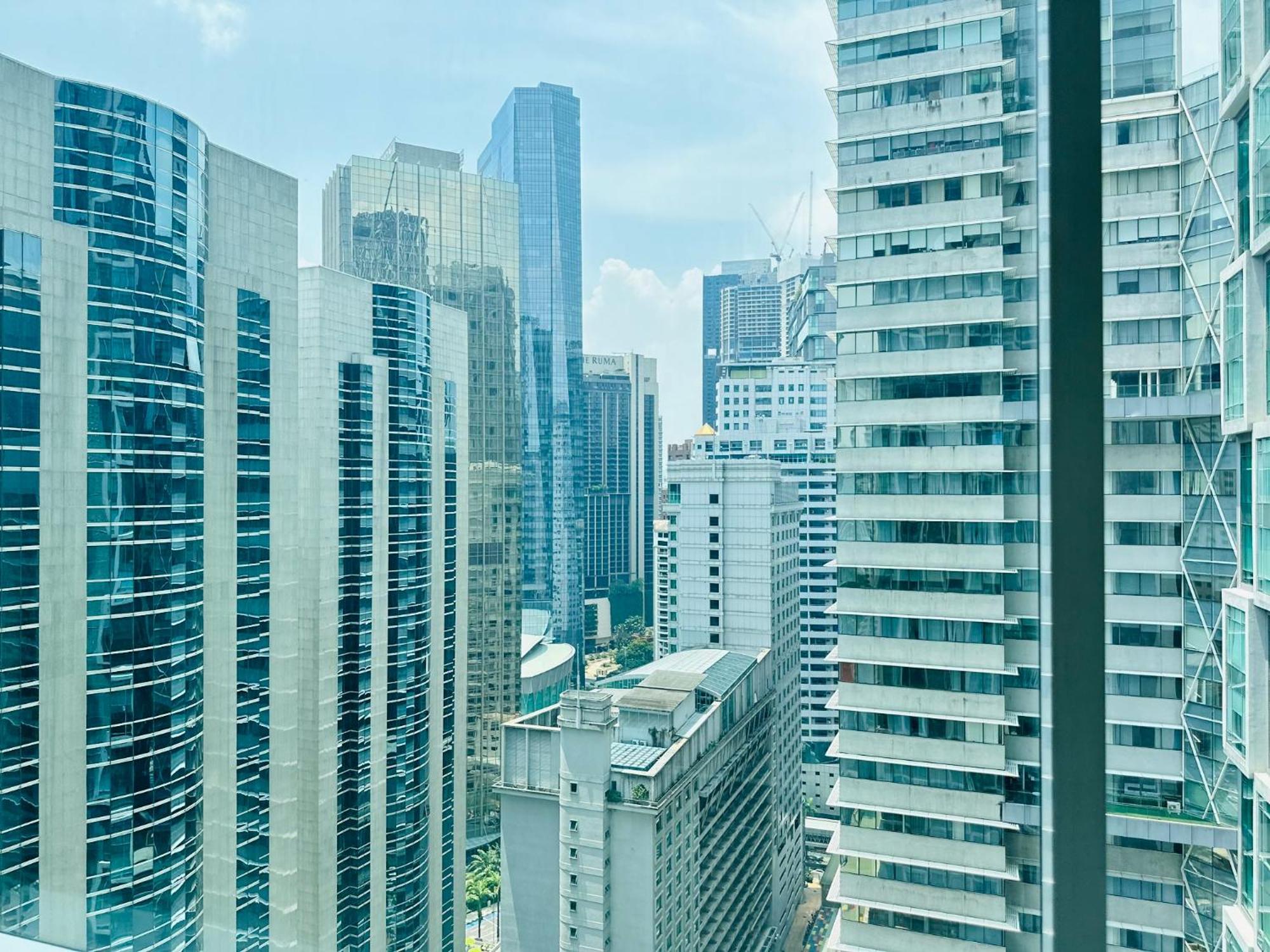Soho Suites Klcc By Comfort Suites Kuala Lumpur Exterior foto